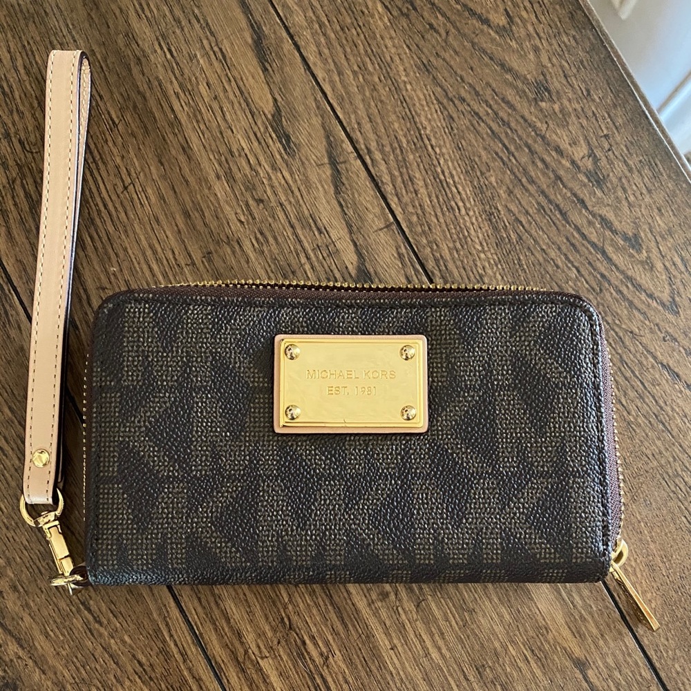 Michael Kors phone case/wristlet.